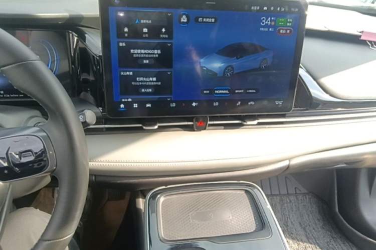 Used AION S Plus 2021 70 Tech Edition Audio And AC Panel