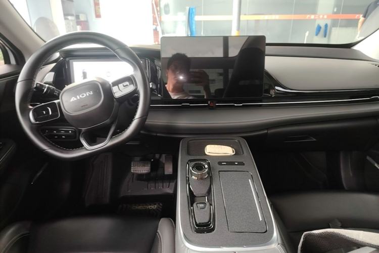 Used AION S Plus 2021 70 Intelligent Edition Center Console