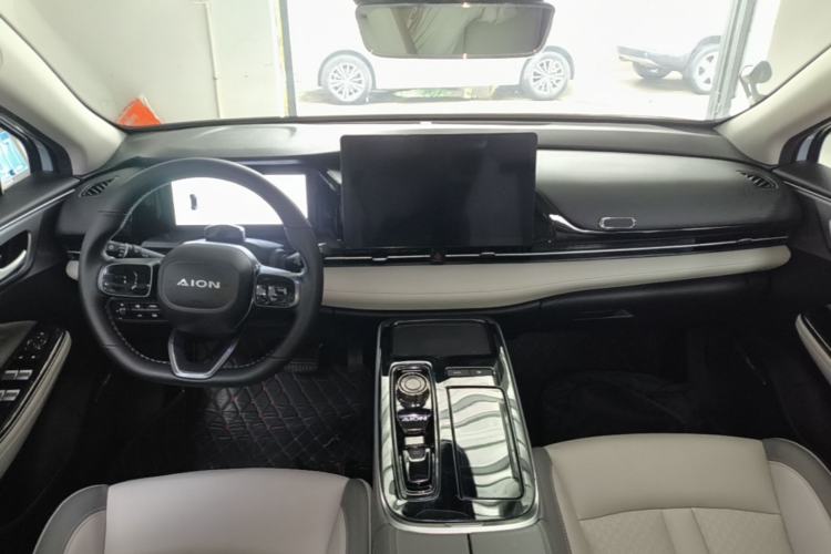 Used AION S Plus 2021 70 Tech Edition Center Console