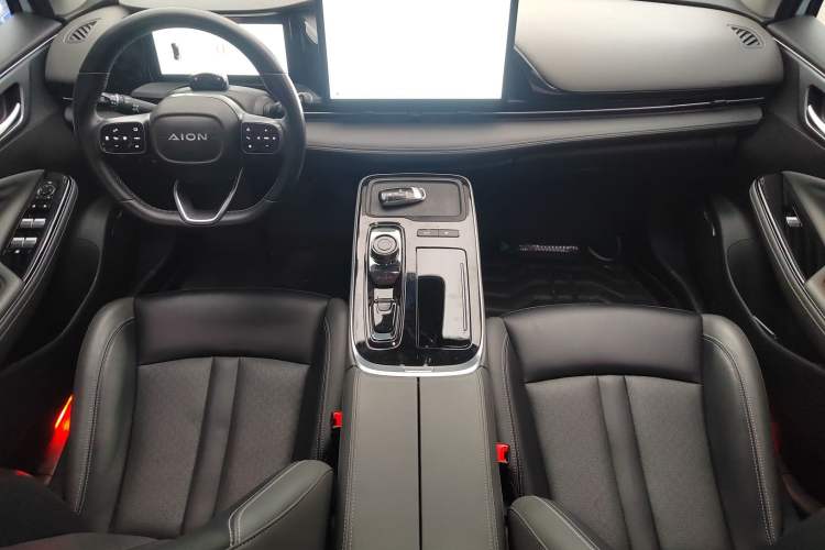 Used AION S Plus 2021 80 Ultra-Long Range Edition Center Console