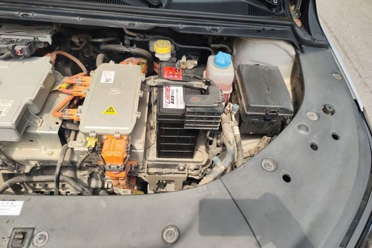 Used AION S Plus 2021 80 Ultra-Long Range Edition Engine Bay Left