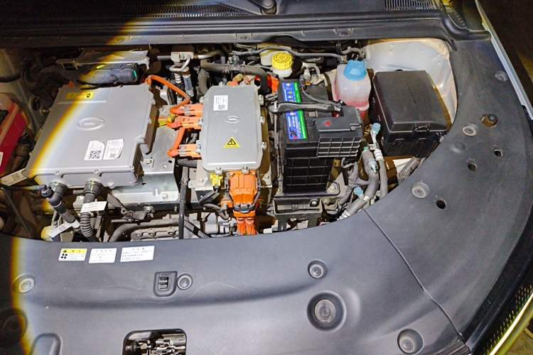 Used AION S Plus 2021 80 Ultra-Long Range Edition Engine Bay Left