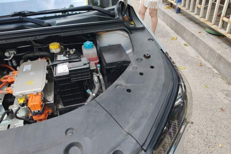 Used AION S Plus 2021 80 Ultra-Long Range Edition Engine Bay Left