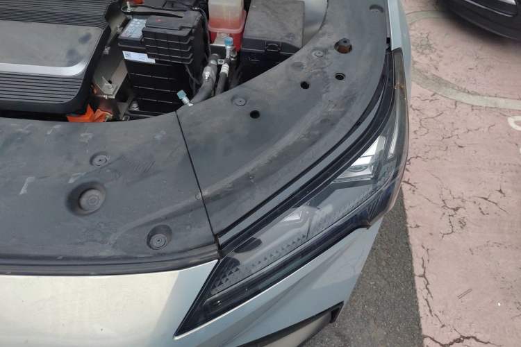 Used AION S Plus 2021 80 Ultra-Long Range Edition Engine Bay Left