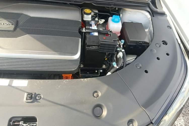 Used AION S Plus 2021 70 Tech Edition Engine Bay Left