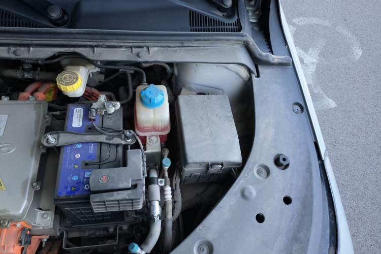 Used AION S Plus 2021 80 Ultra-Long Range Edition Engine Bay Left