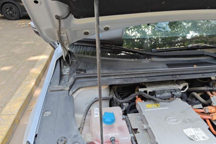 Used AION S Plus 2021 80 Ultra-Long Range Edition Engine Bay Right
