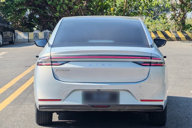Used AION S Plus 2021 60 Intelligent Edition Exterior 8