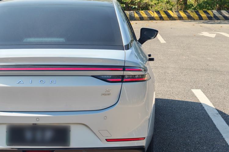 Used AION S Plus 2021 60 Intelligent Edition Exterior 9
