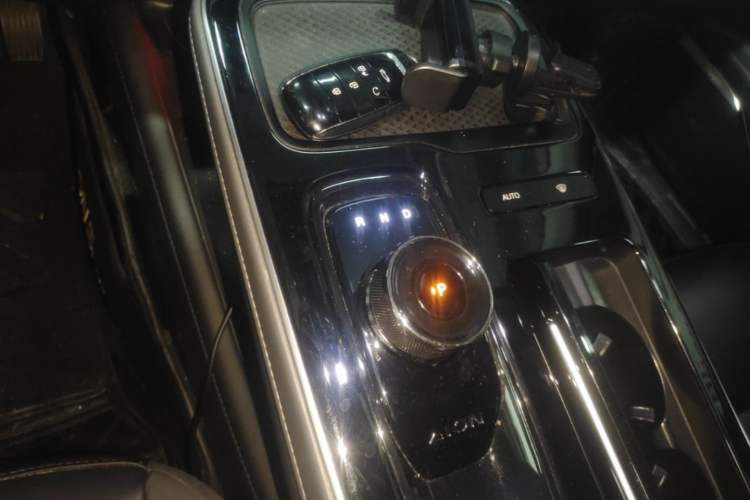 Used AION S Plus 2021 70 Tech Edition Gear Lever
