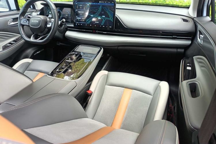Used AION S Plus 2021 70 Tech Edition Interior 10
