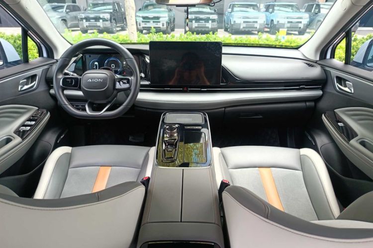 Used AION S Plus 2021 70 Tech Edition Interior 12
