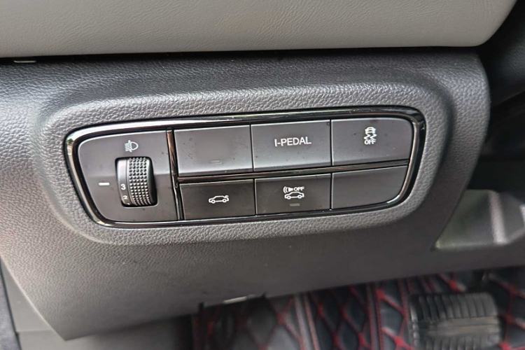 Used AION S Plus 2021 70 Tech Edition Interior 5