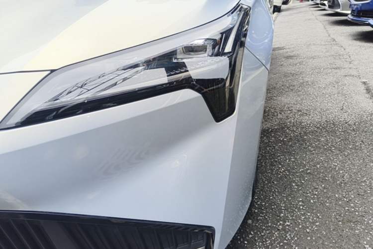 Used AION S Plus 2021 70 Tech Edition Left Front Headlight
