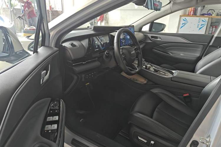 Used AION S Plus 2021 80 Tech Edition Left Front Seat