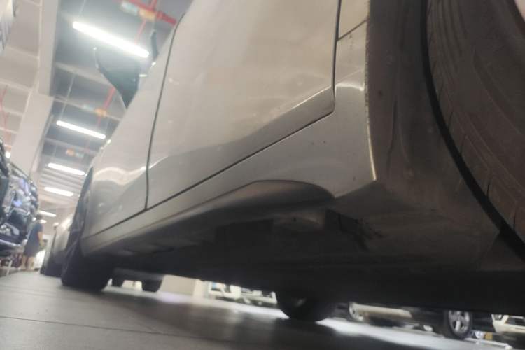 Used AION S Plus 2021 70 Tech Edition Left Side Sill