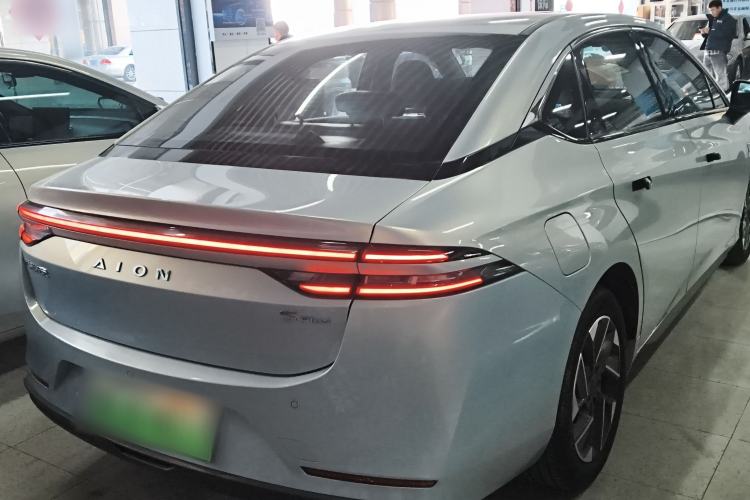 Used AION S Plus 2021 70 Intelligent Edition Rear Right 45 Deg