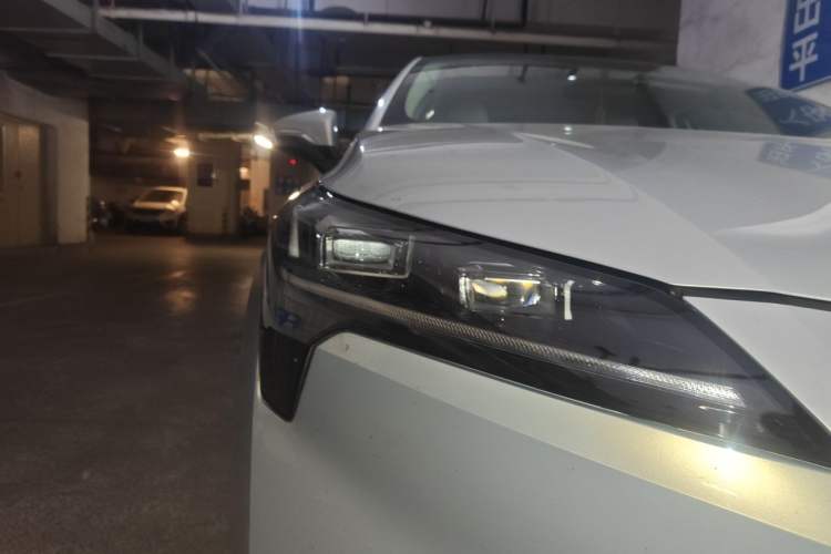 Used AION S Plus 2021 80 Ultra-Long Range Edition Right Front Headlight