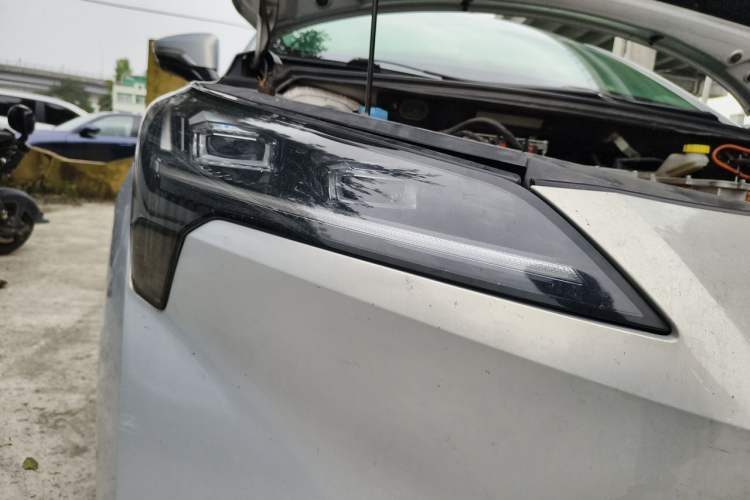 Used AION S Plus 2021 80 Ultra-Long Range Edition Right Front Headlight