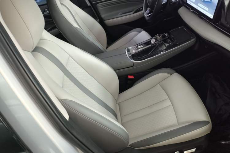 Used AION S Plus 2021 70 Tech Edition Right Front Seat