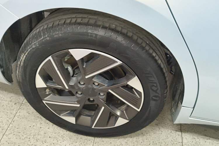 Used AION S Plus 2021 70 Intelligent Edition Right Rear Wheel Hub