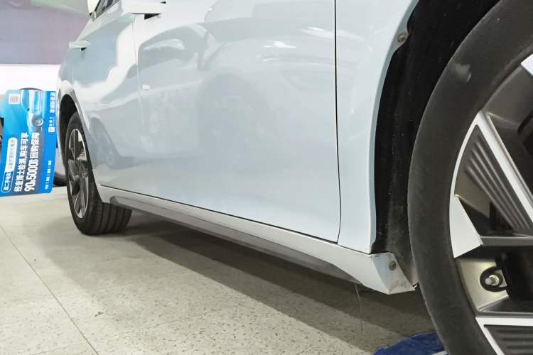 Used AION S Plus 2021 70 Intelligent Edition Right Side Sill