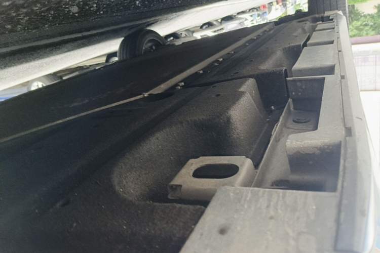 Used AION S Plus 2021 70 Tech Edition Right Side Sill