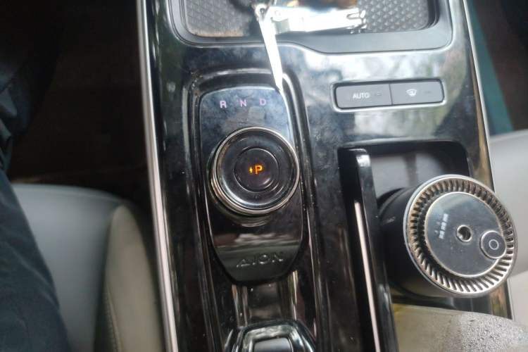 Used AION S Plus 2021 70 Tech Edition Gear Lever