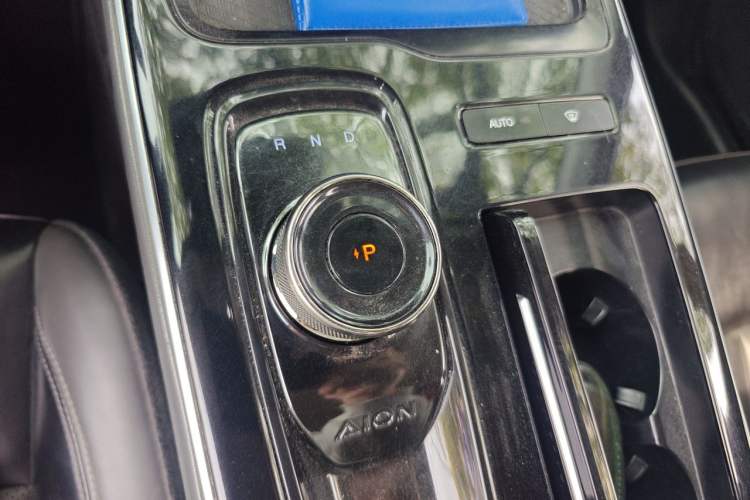 Used AION S Plus 2021 70 Tech Edition Gear Lever