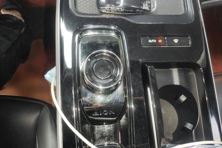 Used AION S Plus 2021 70 Tech Edition Gear Lever