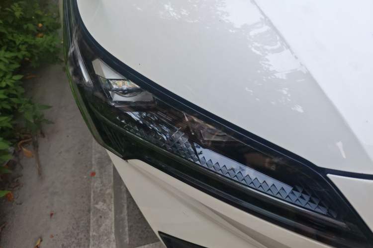 Used AION S Plus 2021 80 Ultra-Long Range Edition Right Front Headlight