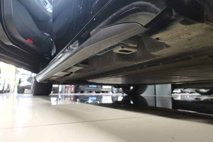 Used AION S Plus 2022 70 Intelligent Edition Left Side Sill