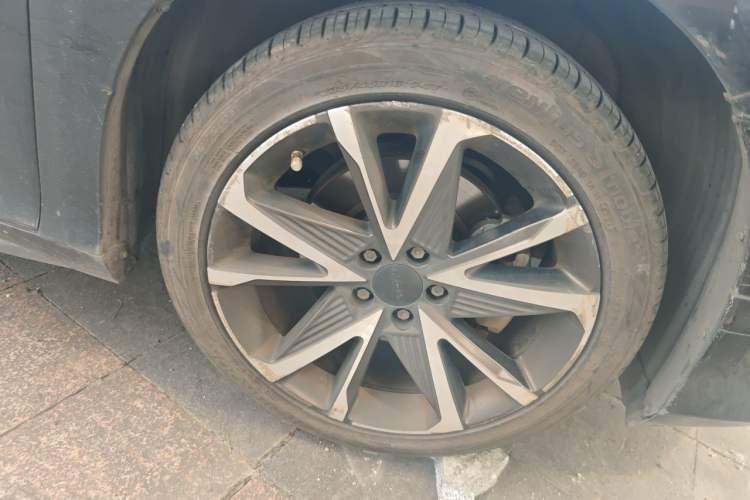 Used AION S Plus 2022 70 Intelligent Edition Right Front Wheel Hub