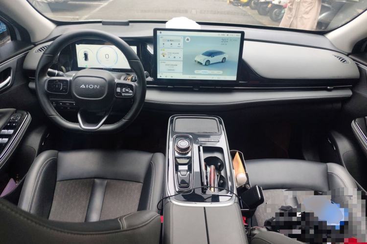 Used AION S Plus 2022 70 Enjoy Edition Center Console