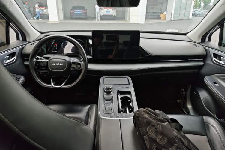 Used AION S Plus 2022 80 Tech Edition Center Console