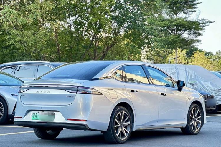Used AION S Plus 2022 70 Intelligent Edition Exterior 4