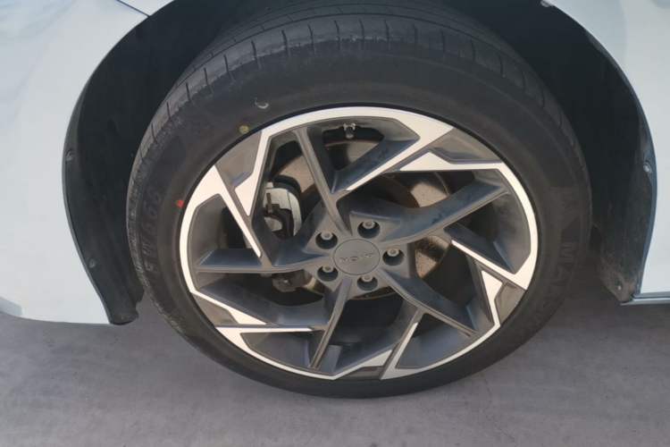 Used AION S Plus 2022 70 Enjoy Edition Exterior 4