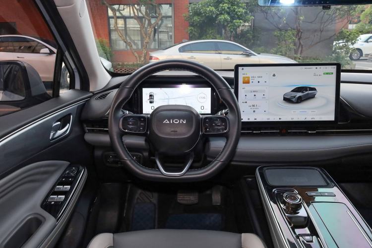 Used AION S Plus 2022 70 Intelligent Edition Interior 5