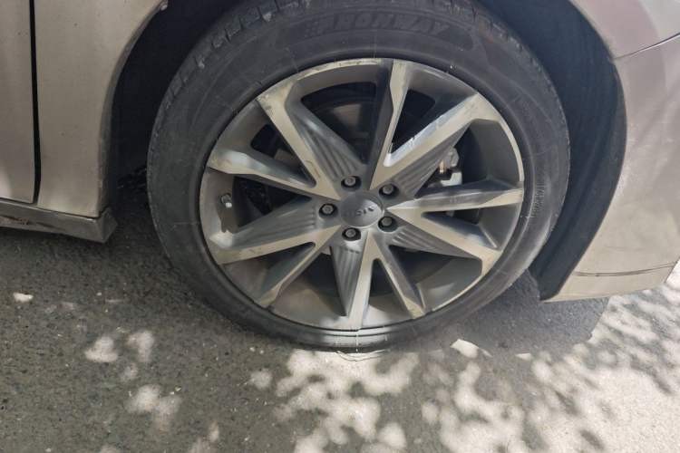 Used AION S Plus 2022 80 Tech Edition Right Front Wheel Hub