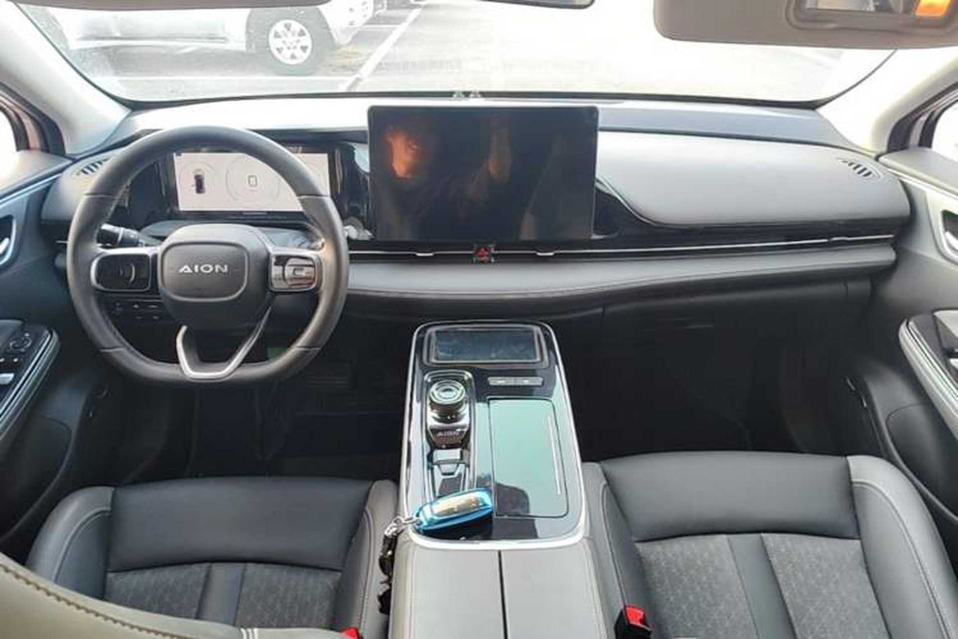Used AION S Plus 2022 70 Intelligent Edition Center Console