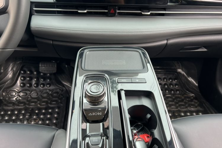 Used AION S Plus 2022 70 Intelligent Edition Gear Lever