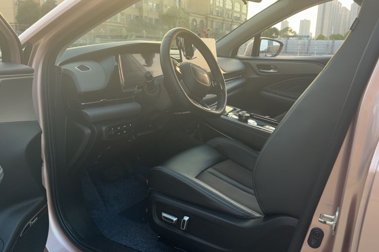 Used AION S Plus 2022 70 Intelligent Edition Interior 1