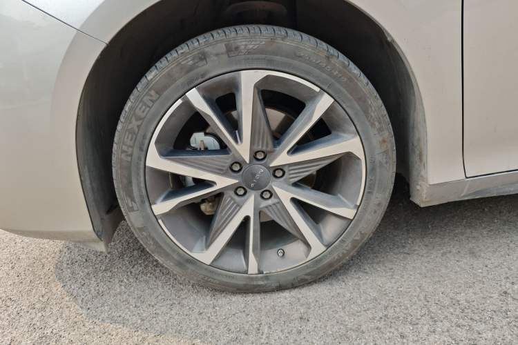 Used AION S Plus 2022 70 Intelligent Edition Left Front Wheel Hub