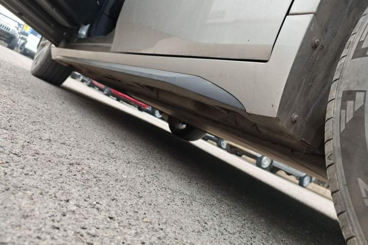 Used AION S Plus 2022 70 Intelligent Edition Left Side Sill