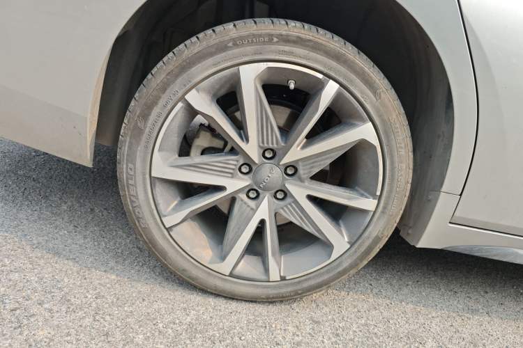 Used AION S Plus 2022 70 Intelligent Edition Right Rear Wheel Hub