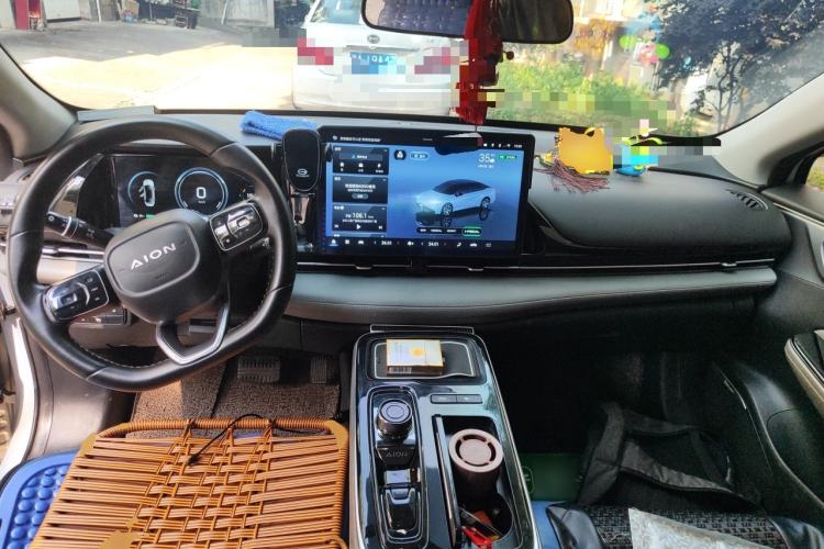 Used AION S Plus 2022 70 Intelligent Edition Center Console