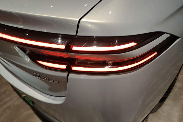 Used AION S Plus 2022 80 Tech Edition Exterior 6