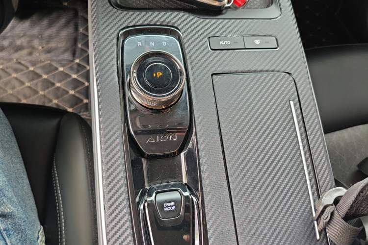 Used AION S Plus 2022 80 Tech Edition Gear Lever