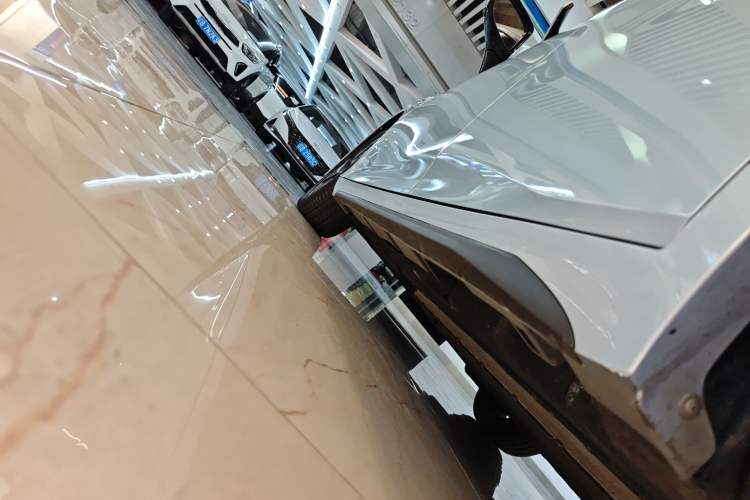 Used AION S Plus 2022 70 Enjoy Edition Left Side Sill