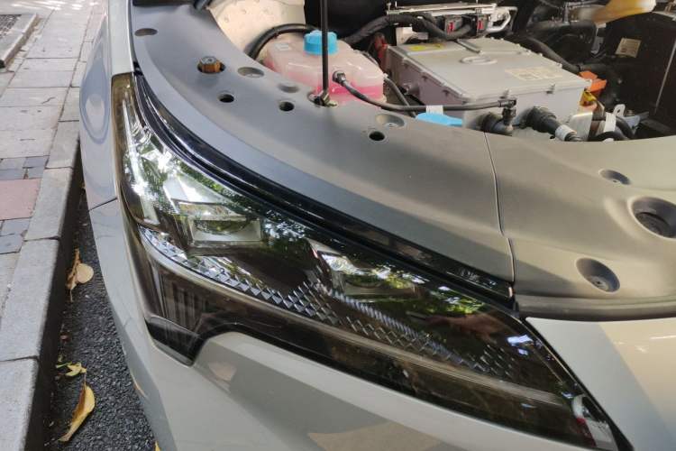 Used AION S Plus 2022 70 Intelligent Edition Right Front Headlight